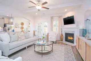 235 Heart Pne Avenue, Wilmington, NC 28411 – photo 10: Family Room - Jensen