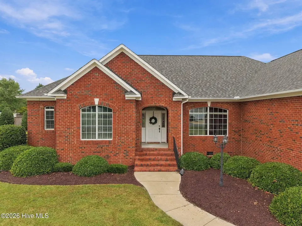 2604 River Oak Drive, Greenville, NC 27858 — 3-bedroom home in River Branch, Greenville, NC, photo 1 of 48: 2604 River Oak Drive