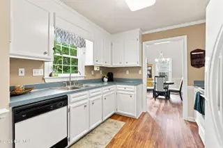724 Winterfield Drive, Winterville, NC 28590 – photo 18: Kitchen