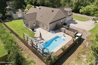 693 Dan Owen Drive, Hampstead, NC 28443 – photo 2