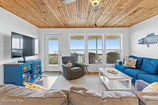 149 Ocean Boulevard W, Holden Beach, NC 28462 – photo 10: 149 Ocean Blvd West