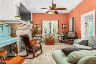 512 W Nash Street, Spring Hope, NC 27882 – photo 5: 023-512WestNashStreet-SpringHope-NC-2788