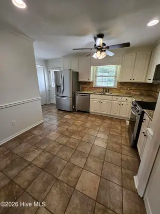 100 Ashley Avenue, Goldsboro, NC 27530 – photo 8: 20250731_115550