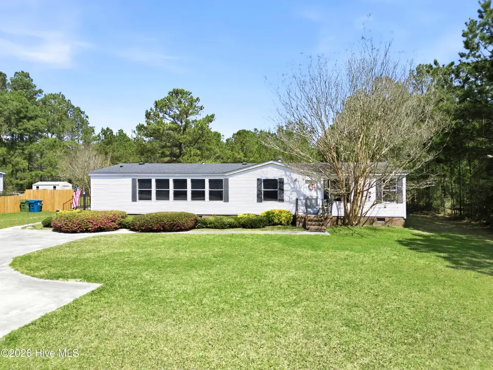 275 Folkstone Road, Holly Ridge, NC 28445 – photo 1 of 45: Front