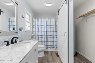 117 NE 52nd Street, Oak Island, NC 28465 – photo 23: 21-web-or-mls-cammediallc.com (39 of 54)