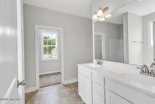4066 Hunters Trail, Jacksonville, NC 28546 – photo 21: Similar-Master Bathroom