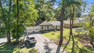 3013 Red Fox Road, Trent Woods, NC 28562 – photo 6: 6-web-or-mls-DJI_20251003110341_0123_D