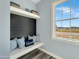 333 Staysail Drive, Elizabeth City, NC 27909 – photo 22: Mud Room Bench