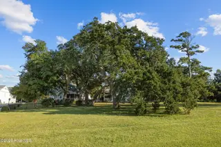 203 2 Pensacola Avenue, Morehead City, NC 28557 – photo 5: 5-web-or-mls-1S3A0779