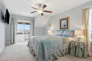 513 Turner Street, Beaufort, NC 28516 – photo 22: 22-web-or-mls-1S3A9489