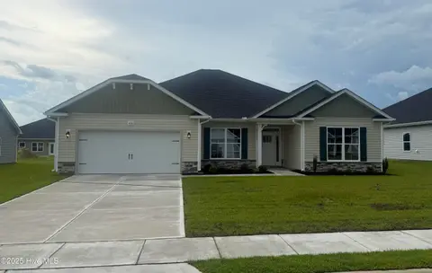 180 Seashore Street, Grimesland