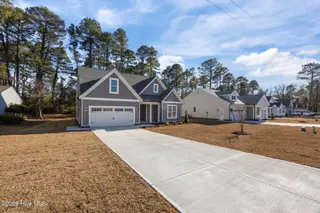 1218 Petite Terre Court, New Bern, NC 28560 – photo 3: 44-web-or-mls-0C0A9485