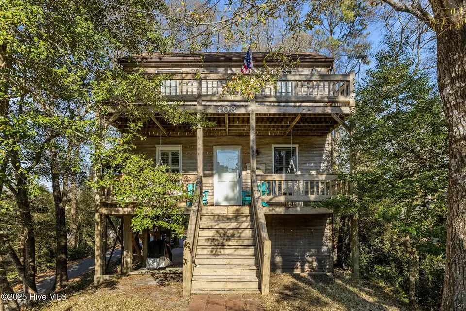 408 Lee Avenue, Emerald Isle, NC 28594 – photo 1 of 49: 2-web-or-mls-1S3A3753