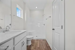 516 Getaway Lane 121, Shallotte, NC 28470 — 3-bedroom home in Summers Walk, Shallotte, NC, photo 19 of 25: 22_bathroom