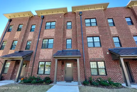 129 Lexington Ln, Southern Pines