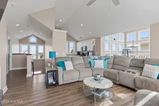 2009 Emerald Drive, Emerald Isle, NC 28594 – photo 8: Living Area
