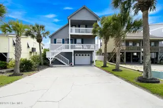 153 Brunswick Avenue W, Holden Beach, NC 28462 – photo 23