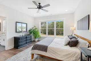 542 Deer Creek Drive, Cape Carteret, NC 28584 – photo 21: Primary Bedroom