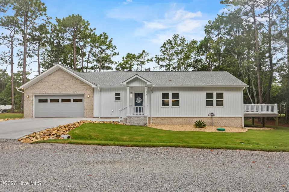 504 Cypress Circle SW, Shallotte, NC 28470 – photo 1 of 41: front exterior