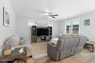 120 E Camp Kiro Road, New Bern, NC 28560 – photo 14: Living Room