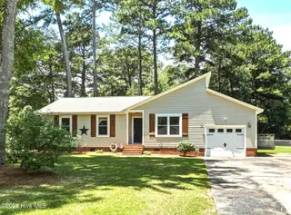1400 Rodney Road, Greenville, NC 27834 — 3-bedroom home in Greenwood Forest, Greenville, NC, photo 1 of 30: 1400 Rodney Rd