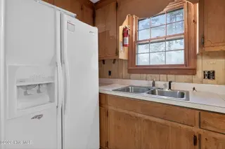 1911 Lenoir Drive E, Wilson, NC 27893 – photo 6: 6-web-or-mls-1911-lenoir-dr-e-wilson-nc-