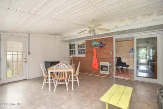 2596 Cedar Island Road, Cedar Island, NC 28520 — 3-bedroom home, Cedar Island, NC, photo 19 of 27: 2596 CEDAR ISLAND ROAD (28)