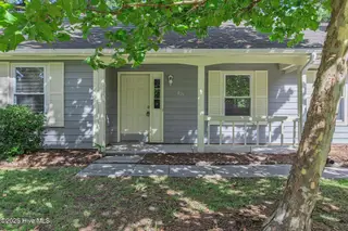 821 Shadowridge Road, Jacksonville, NC 28546 – photo 4: 821 shadowridge porch