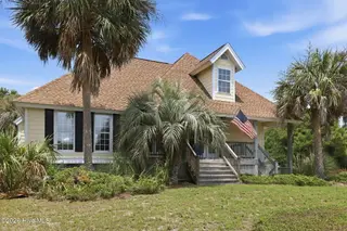 403 Emerald Landing Drive, Emerald Isle, NC 28594 – photo 3: 1-web-or-mls-1S3A9264