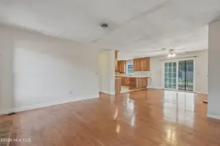 104 E Bridle Lane, Havelock, NC 28532 – photo 12: 104 e birdie (25 of 39)