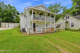 313 W Lewis Street A & B, Whiteville, NC 28472 – photo 3: 313_W_Lewis_St_Whiteville_NC_003