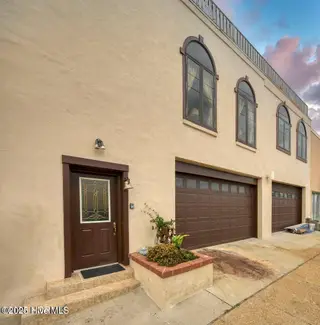 500 Arendell Street, Morehead City, NC 28557 – photo 2: 20231012134535424015000000-o