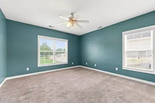 112 White Heron Lane, Swansboro, NC 28584 – photo 16: Primary Bedroom