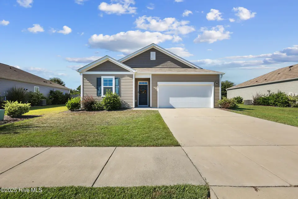 420 St Kitts Way, Winnabow, NC 28479 – photo 1 of 33: Front