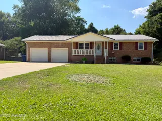 237 Hollywood Boulevard, Havelock, NC 28532 – photo 1: Havelock House