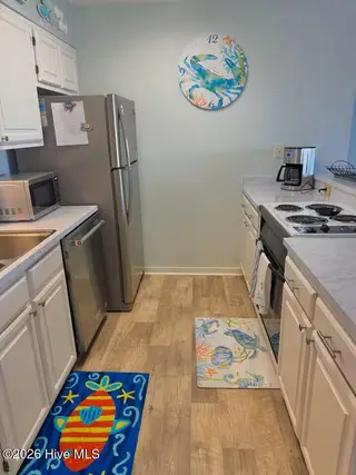 9100 Reed Drive U2101, Emerald Isle, NC 28594 – photo 10: TT Kitchen2