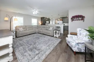 100 Cutters Lane, Elizabeth City, NC 27909 – photo 3: Great room 2