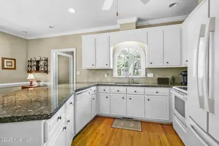 5010 Country Club Drive N, Wilson, NC 27896 – photo 21: 14-web-or-mls-5010-country-club-dr-n-wil