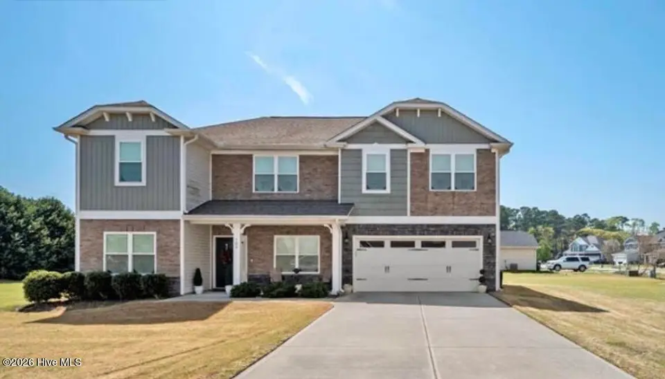 100 Glasgow Lane, La Grange, NC 28551 – photo 1 of 34: IMG_0116