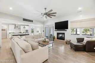 928 Baldwin Park Drive, Wilmington, NC 28411 – photo 18: 018_928_baldwin_drive-2_340