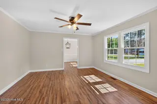 3504 Taylor Street, New Bern, NC 28560 — 4-bedroom home in Pinecrest, New Bern, NC, photo 5 of 28: Living Room