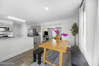 905 Walnut Street, Wilmington, NC 28401 – photo 13: 15_dining area