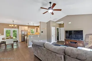 103 Grangers Court, Sneads Ferry, NC 28460 — 3-bedroom home in Fullards Landing, Sneads Ferry, NC, photo 3 of 26