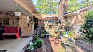 642 Redwood Drive, Southern Pines, NC 28387 — 2-bedroom townhome in Knlwd Vlg, Southern Pines, NC, photo 1 of 41