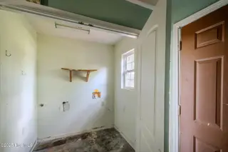 409 S Bodenheimer Street, Burgaw, NC 28425 — 3-bedroom home, Burgaw, NC, photo 11 of 33: 10-web-or-mls-409 S Bodenheimer St-110