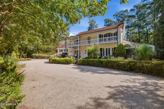 140 Arbutus Road, Southern Pines, NC 28387 — 4-bedroom home in Weymouth Height, Southern Pines, NC, photo 4 of 69: 2_DSCF7421