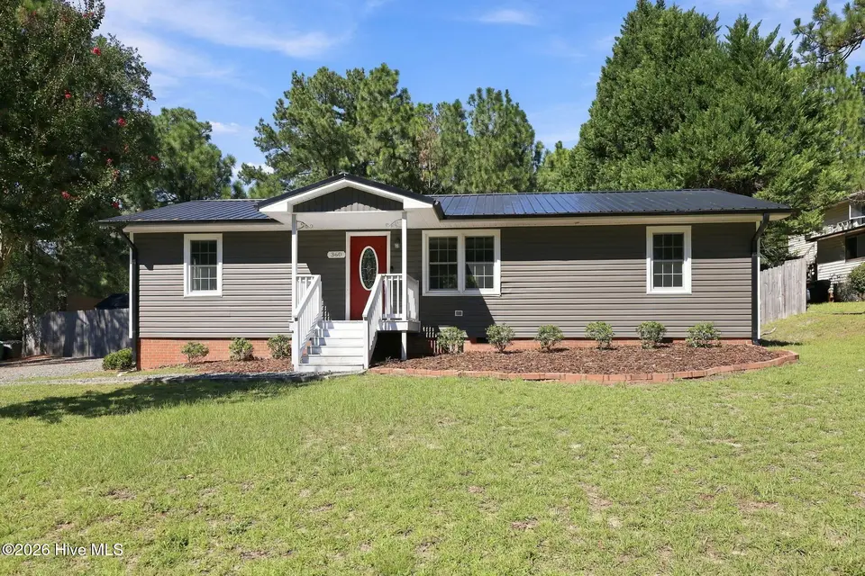 360 Gun Club Drive, Pinehurst, NC 28374 — 3-bedroom home in Village Acres, Pinehurst, NC, photo 1 of 46: 1-web-or-mls-IMG_8442