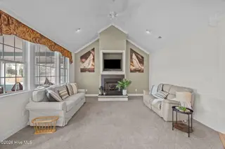 2123 Caracara Drive, New Bern, NC 28560 – photo 7: 13-web-or-mls-0C0A3745