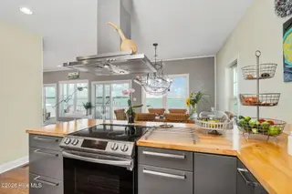 108 Swing Easy Lane, Harkers Island, NC 28531 – photo 18: Kitchen