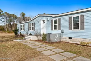 286 Edgewater Drive SW, Shallotte, NC 28470 — 3-bedroom manufactured home, Shallotte, NC, photo 4 of 56: 3-web-or-mls-DSC01764